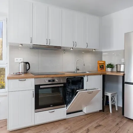 Rejtana With Free Garage By Renters דירה