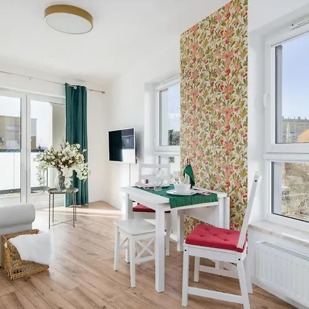 Rejtana With Free Garage By Renters *