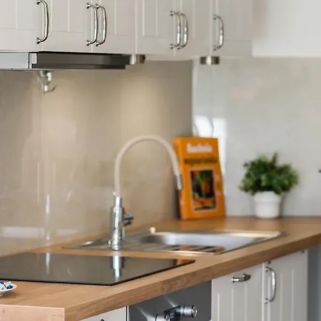 Rejtana With Free Garage By Renters * Poznan