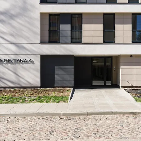 Rejtana With Free Garage By Renters