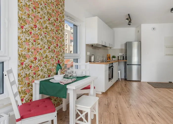 Rejtana With Free Garage By Renters Poznań